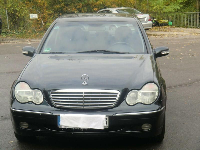 Gebraucht Mercedes C200 Elegance 163 PS (119 kW) 2002 Schwarz metallic Limousine