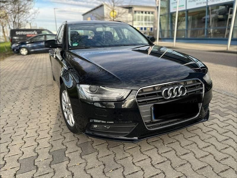 Second-hand Audi A4 Attraction 150 CP (110 kW) 2013 Negru Break