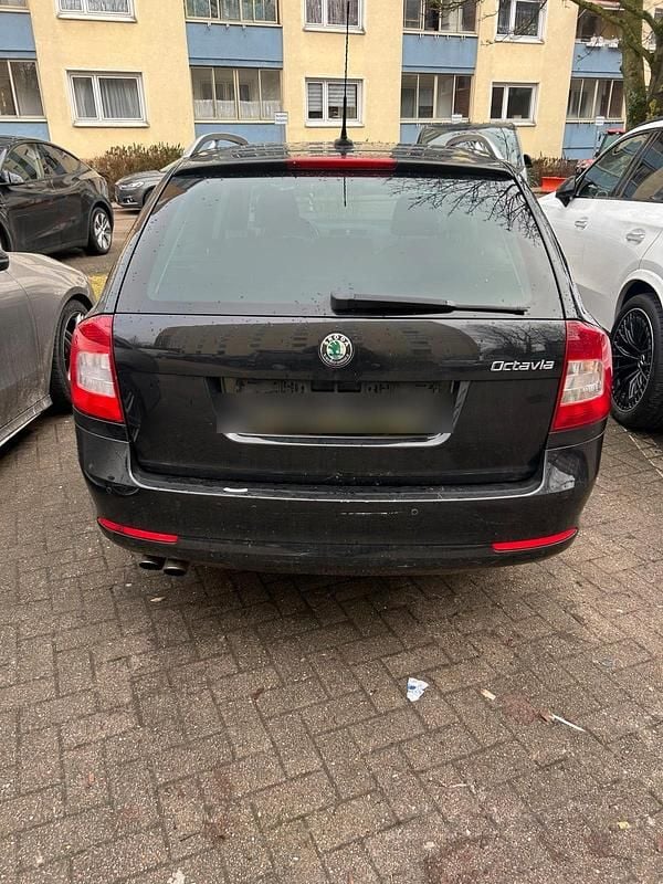 Gebraucht Skoda Octavia 160 PS (117 kW) 2009 Schwarz Kombi