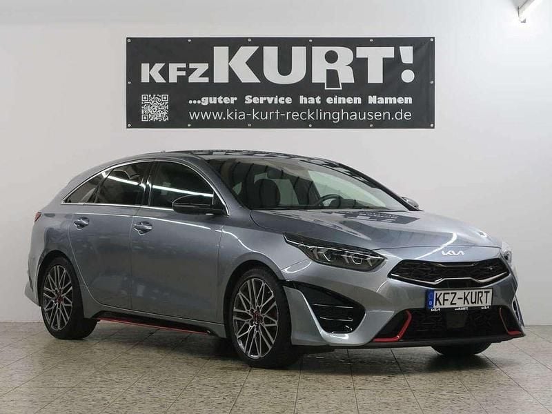 Lunarsilber Gebraucht 2022 Kia ProCeed Kleinwagen | 25.990 € (Fairer Preis) - Bild 1/4
