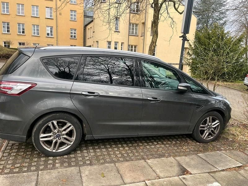 Gebraucht Ford S-MAX S 150 PS (110 kW) 2016 Grau Van / Kleinbus