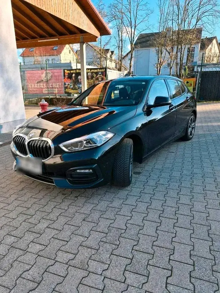 Gebraucht BMW 118 Sport Line 150 PS (110 kW) 2020 Schwarz Kleinwagen