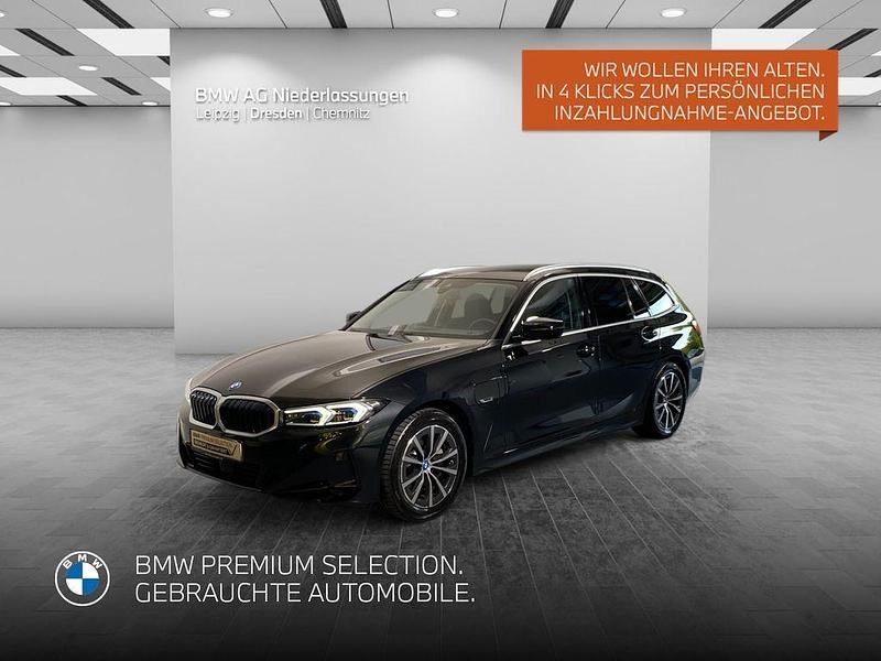 Schwarz Gebraucht 2022 BMW 320e Sport Line Kombi | 31.411 € (Etwas zu teuer) - Bild 1/4