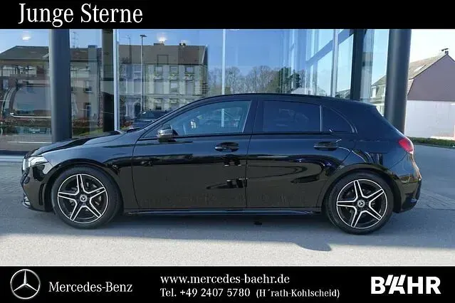 Gebraucht Mercedes A180 AMG 136 PS (100 kW) 2023 Nachtschwarz Limousine