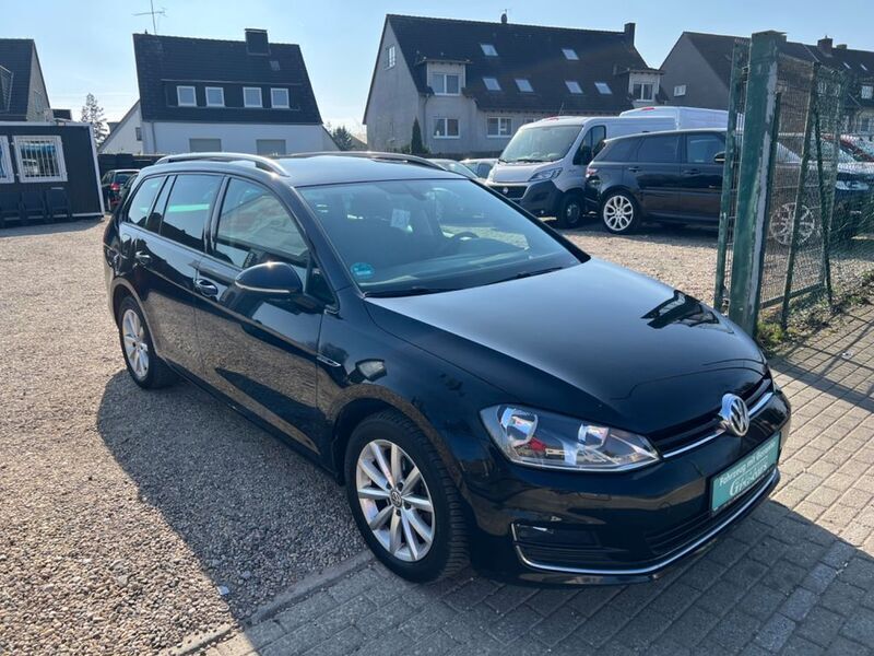 Deep black perleffekt Gebraucht 2015 VW Golf VII LOUNGE Kombi | 8.999 € (Guter Preis) - Bild 1/4