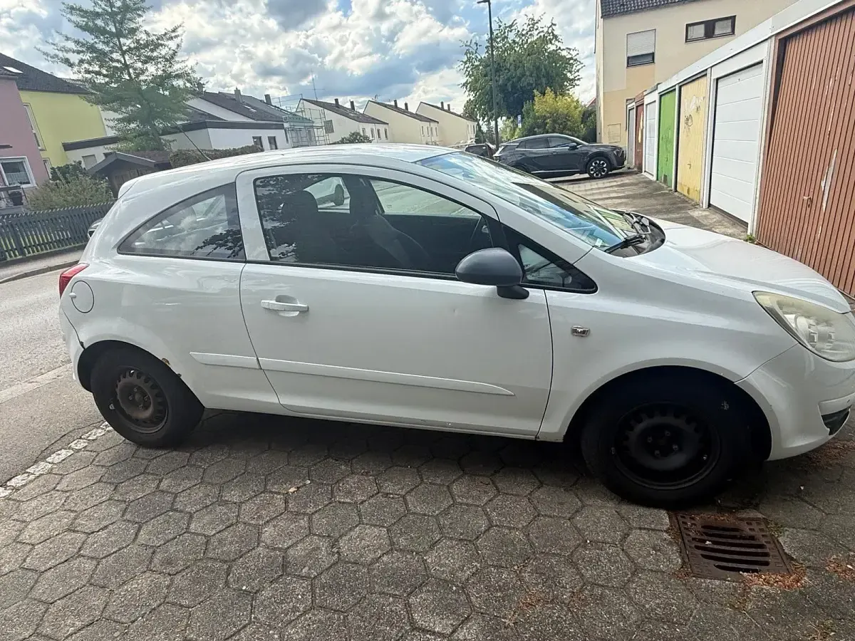 Gebraucht Opel Corsa 75 PS (55 kW) 2007 Weiß Kleinwagen