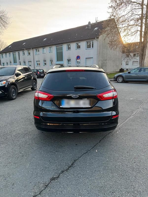 Gebraucht Ford Mondeo Titanium 150 PS (110 kW) 2016 Schwarz Kombi