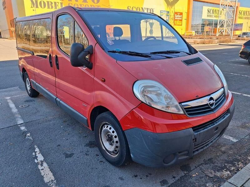 Gebraucht Opel Vivaro 114 PS (83 kW) 2008 Rot Van / Kleinbus
