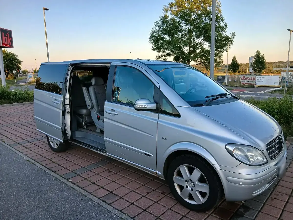 Gebraucht Mercedes Viano 204 PS (150 kW) 2006 Silber Van / Kleinbus
