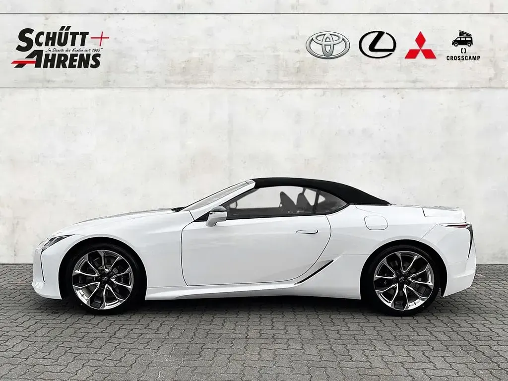 Gebraucht Lexus LC 500 464 PS (341 kW) 2022 Fujiweiss Cabrio