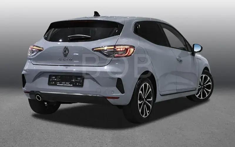 Używany Renault Clio V Techno 115 KM (84 kW) 2025 Szary Sedan/Limuzyna