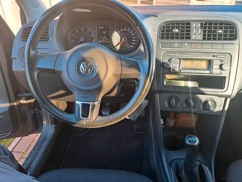 Gebraucht VW Polo 86 PS (63 kW) 2011 Grau Kleinwagen