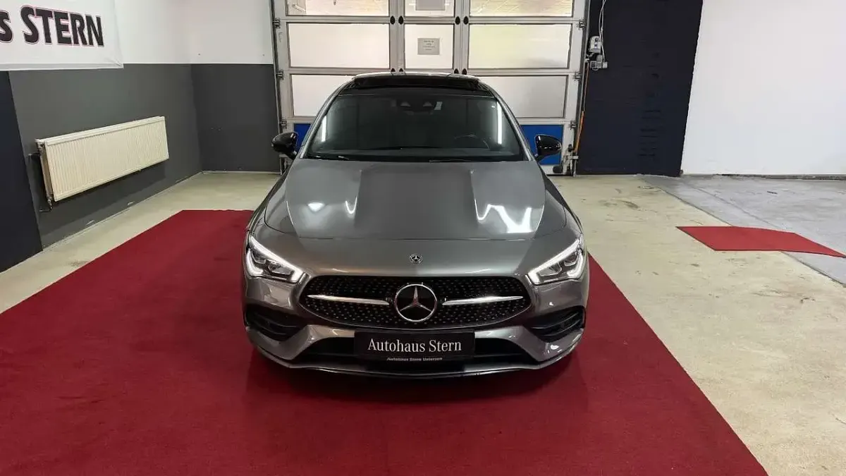 Gebraucht Mercedes CLA200 AMG line 163 PS (119 kW) 2020 Grau Coupé