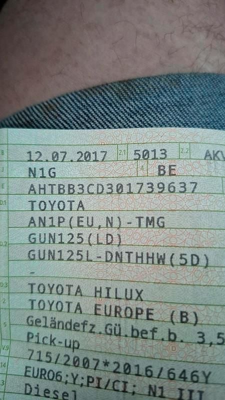 Gebraucht Toyota HiLux 150 PS (110 kW) 2017 Weiß Pickup