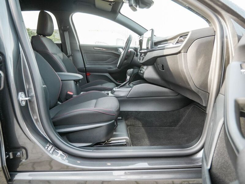 Gebraucht Ford Focus ST 155 PS (114 kW) 2023 Magnetic grau Kombi