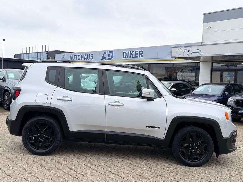 Gebraucht Jeep Renegade Longitude 140 PS (102 kW) 2016 Silber SUV