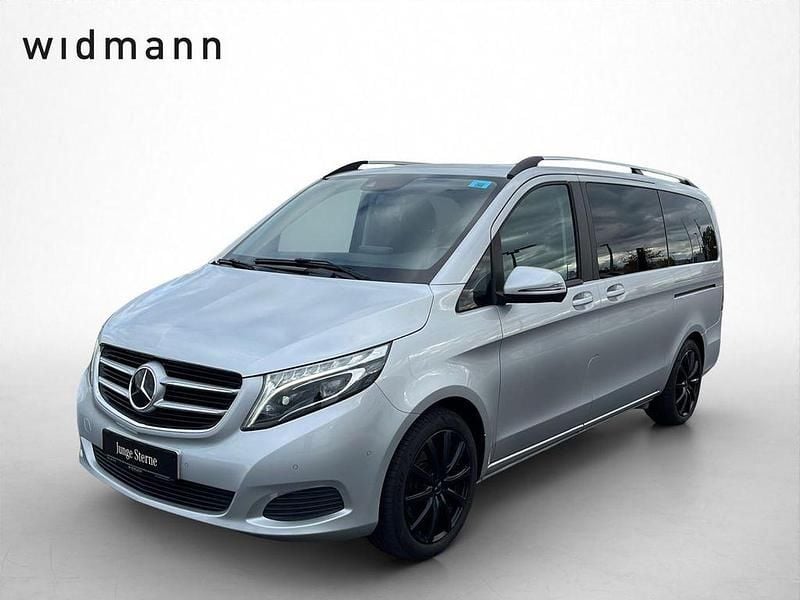 Brillantsilber metallic Gebraucht 2017 Mercedes V220 Edition Van / Kleinbus | 32.400 € (Superpreis) - Bild 1/4