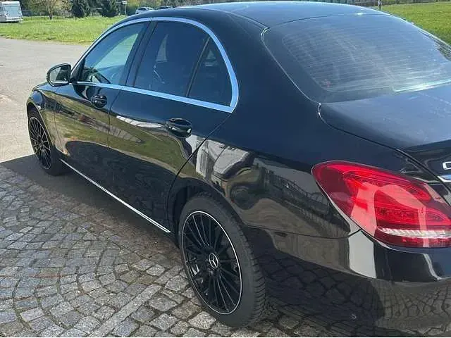 Gebraucht Mercedes C220 170 PS (125 kW) 2016 Obsidianschwarz  metalliclack Limousine