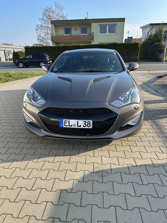 Second-hand Hyundai Genesis 347 CP (255 kW) 2013 Gri Coupe