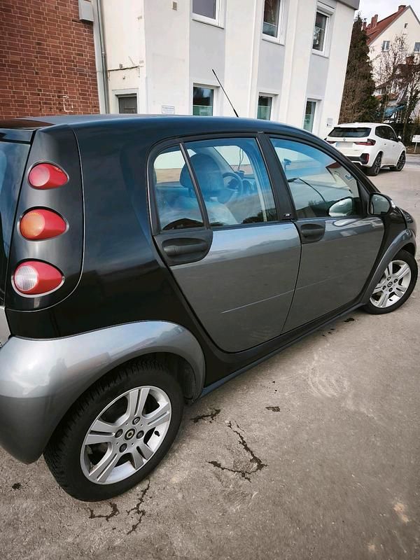 Gebraucht Smart ForFour 68 PS (50 kW) 2005 Schwarz Kleinwagen