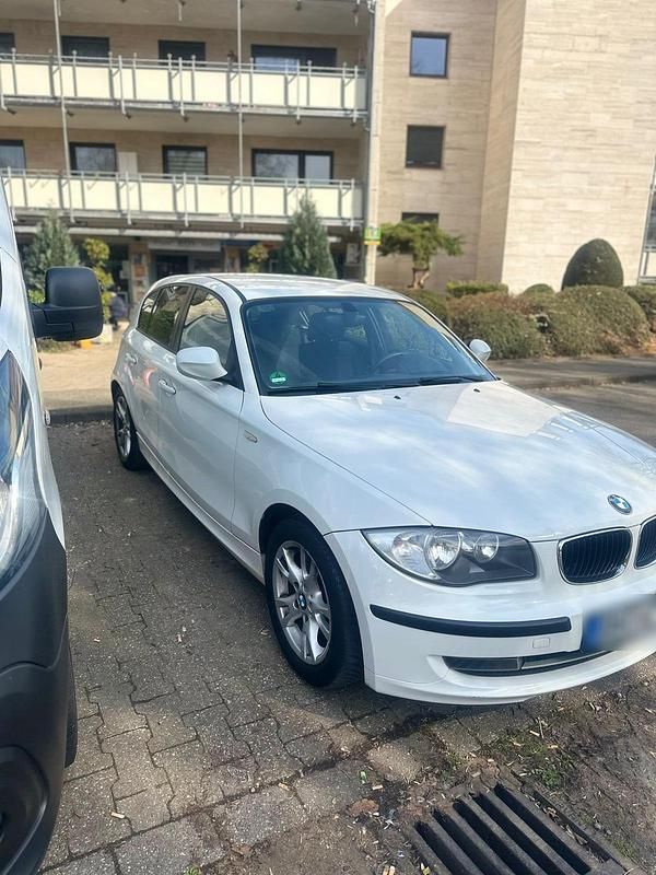 Gebraucht BMW 116 122 PS (89 kW) 2010 Kleinwagen