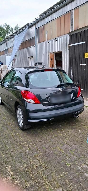 Gebraucht Peugeot 207 120 PS (88 kW) 2008 Schwarz Kleinwagen