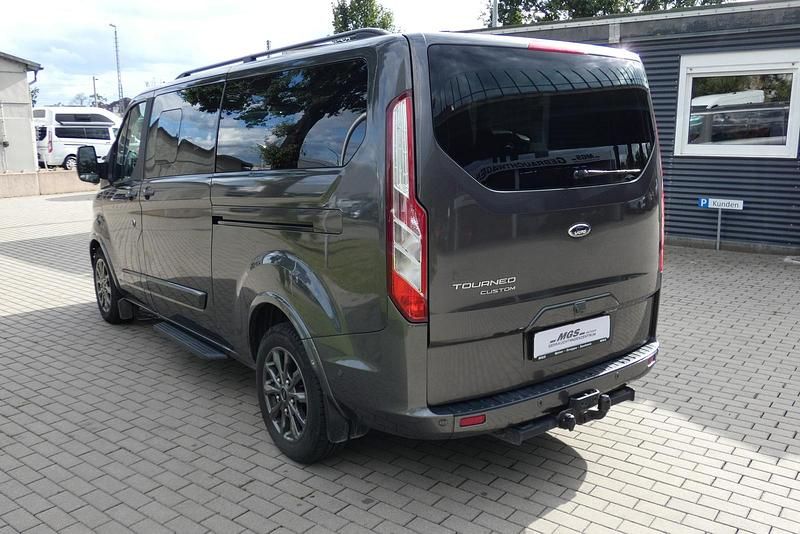 Gebraucht Ford Tourneo Custom Titanium X 2021 Magneticgrau (metallic) Van