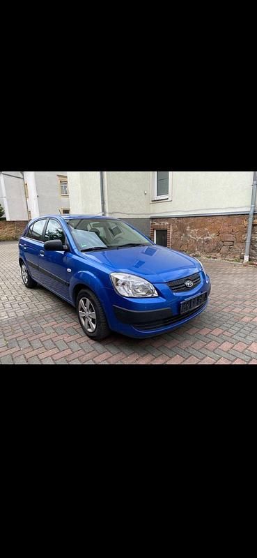 Gebraucht Kia Rio 96 PS (70 kW) 2009 Blau Limousine