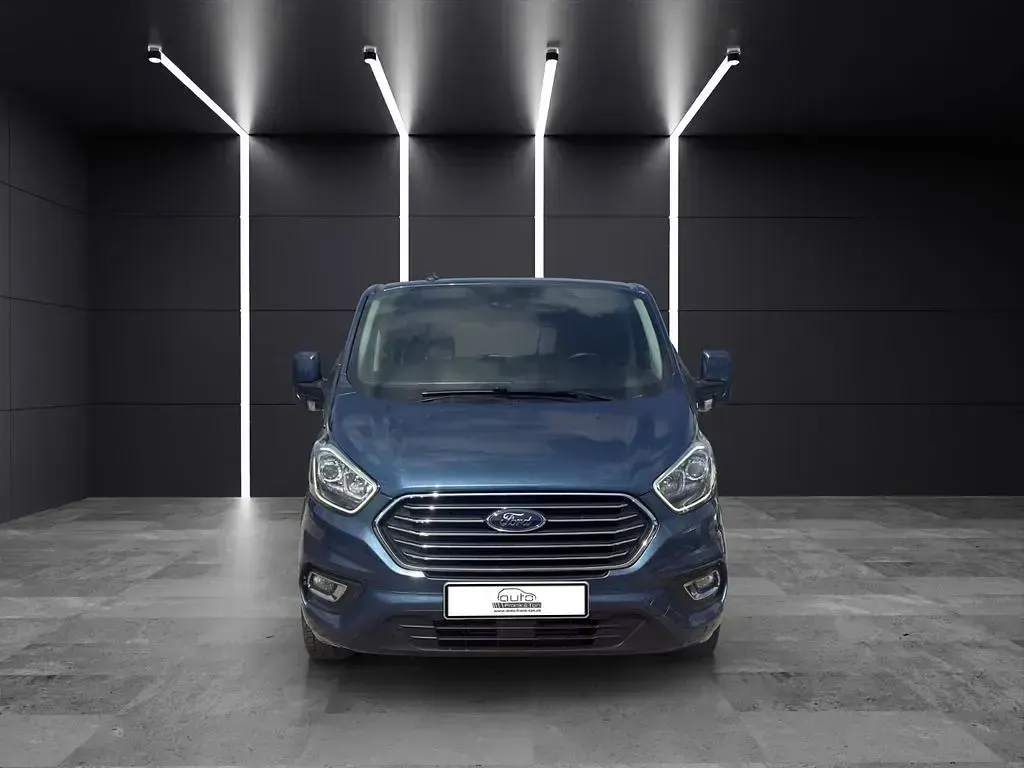 Gebraucht Ford Tourneo 131 PS (96 kW) 2020 Blau Van / Kleinbus