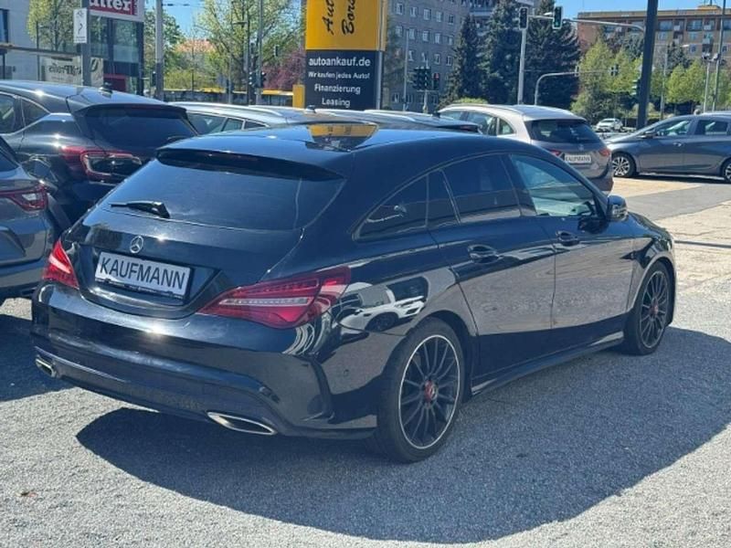 Gebraucht Mercedes CLA200 156 PS (114 kW) 2017 Kosmosschwarz Kombi