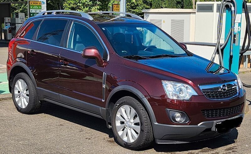 Rot Gebraucht 2015 Opel Antara Cosmo SUV | 7.999 € (Guter Preis) - Bild 1/4