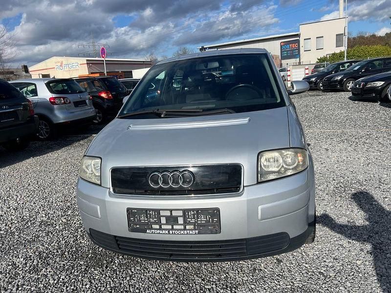 Second-hand Audi A2 Basis 75 CP (55 kW) 2002 Argintiu Hatchback