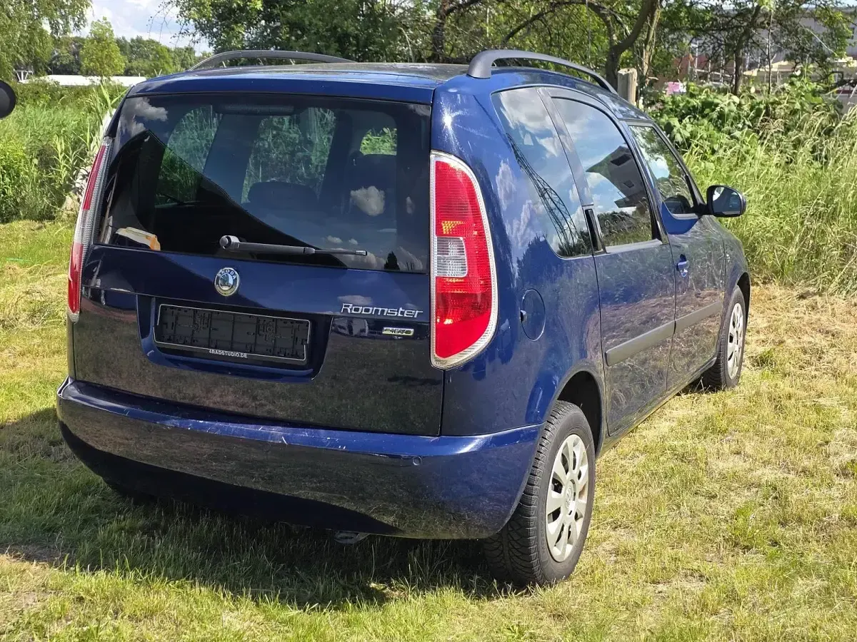Gebraucht Skoda Roomster 86 PS (63 kW) 2009 Blau Van / Kleinbus