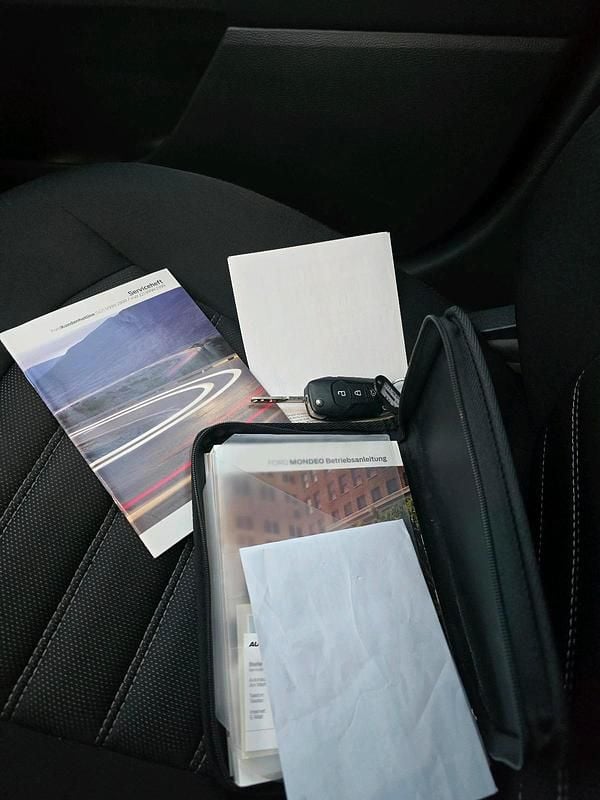 Gebraucht Ford Mondeo 150 PS (110 kW) 2019 Grau Kombi