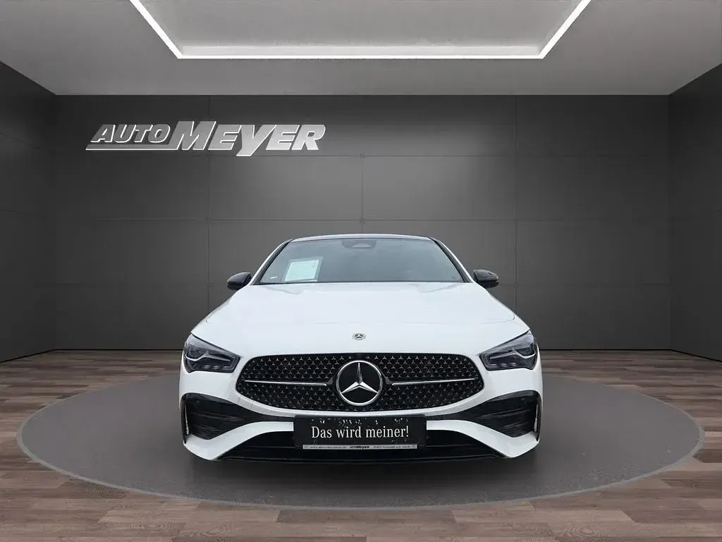 Gebraucht Mercedes CLA200 AMG 163 PS (119 kW) 2025 Weiß Limousine