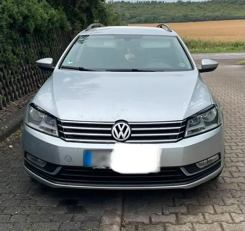 Gebraucht VW Passat 143 PS (105 kW) 2012 Silber Kombi