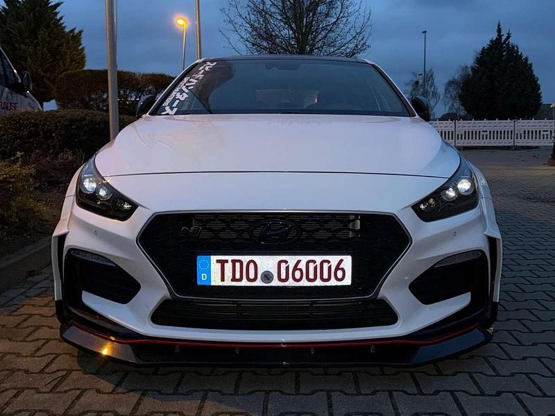 Gebraucht Hyundai i30 275 PS (202 kW) 2018 Weiß Limousine