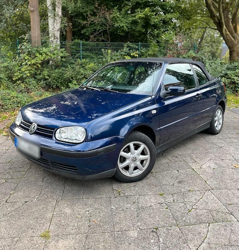 Blau Gebraucht 1999 VW Golf Cabriolet Highline Cabrio | 1.600 € (Superpreis) - Bild 1/4