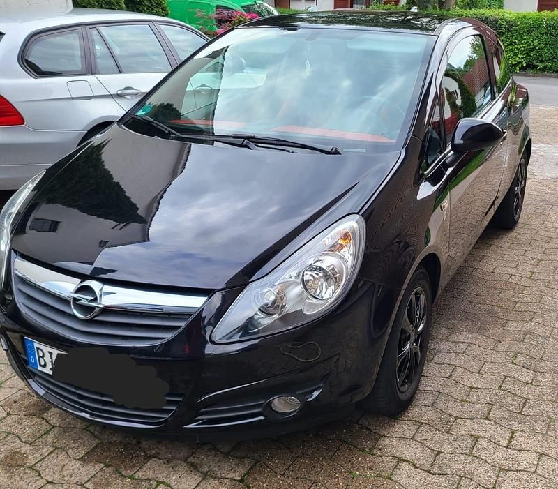 Schwarz Gebraucht 2010 Opel Corsa Limousine | 2.900 € (Fairer Preis) - Bild 1/4
