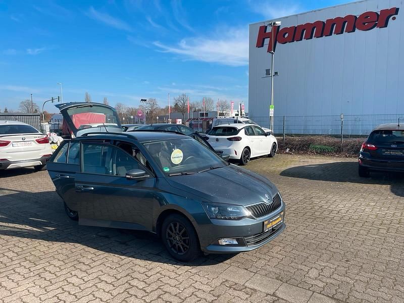 Gebraucht Skoda Fabia Style 95 PS (69 kW) 2018 Grau Kombi