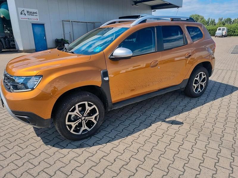 Orange Gebraucht 2019 Dacia Duster Prestige SUV | 15.000 € (Fairer Preis) - Bild 1/4