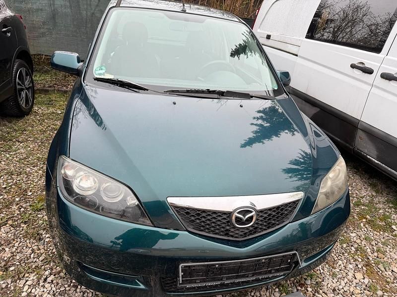 Second-hand Mazda 2 80 CP (58 kW) 2007 Verde Hatchback