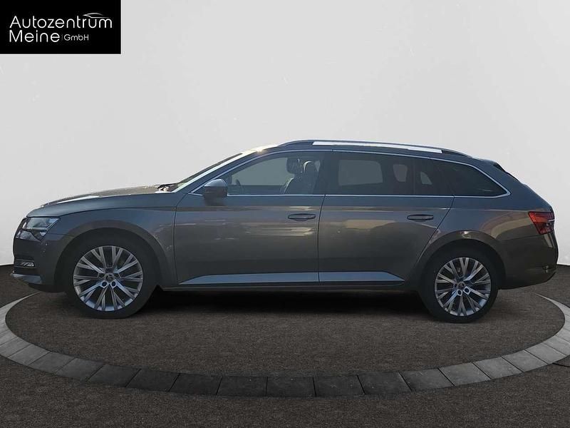Gebraucht Skoda Superb Style 200 PS (147 kW) 2022 Graphitegrau metallic Kombi