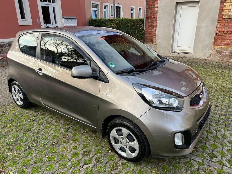Gebraucht Kia Picanto 69 PS (50 kW) 2013 Grau Kleinwagen
