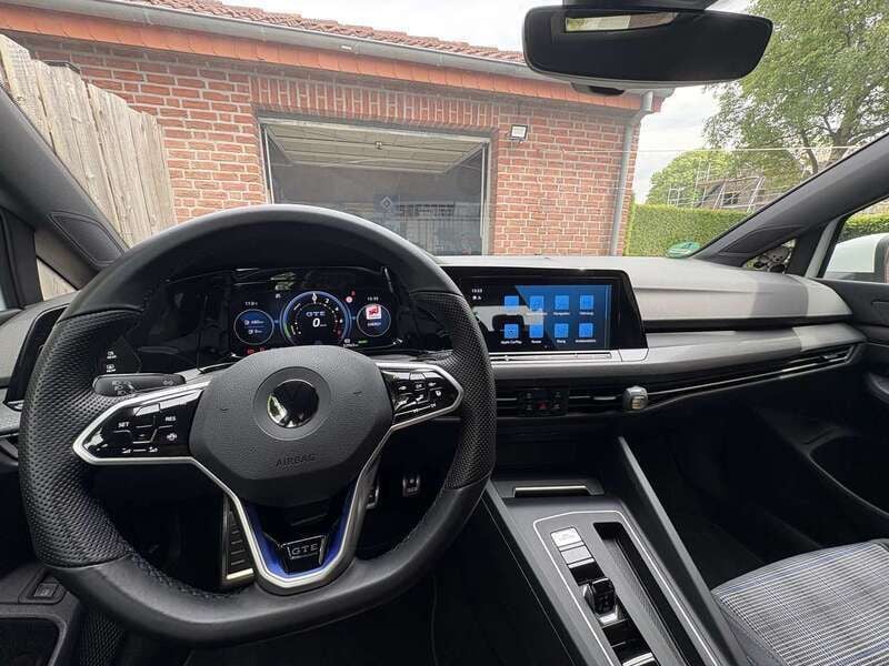 Gebraucht 2022 VW Golf VIII GTE Limousine | 25.000 € (Guter Preis) - Bild 1/4