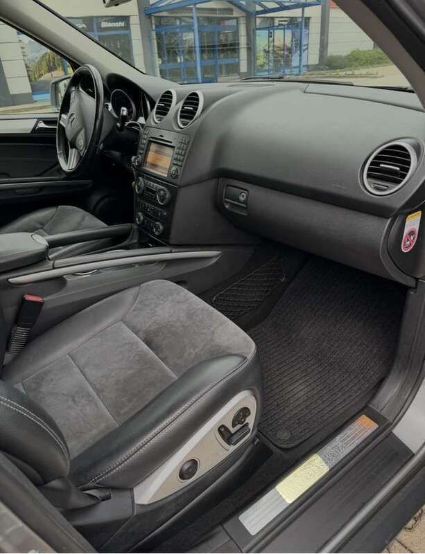 Silber Gebraucht 2010 Mercedes ML350 SUV | 9.900 € (Etwas zu teuer) - Bild 1/4