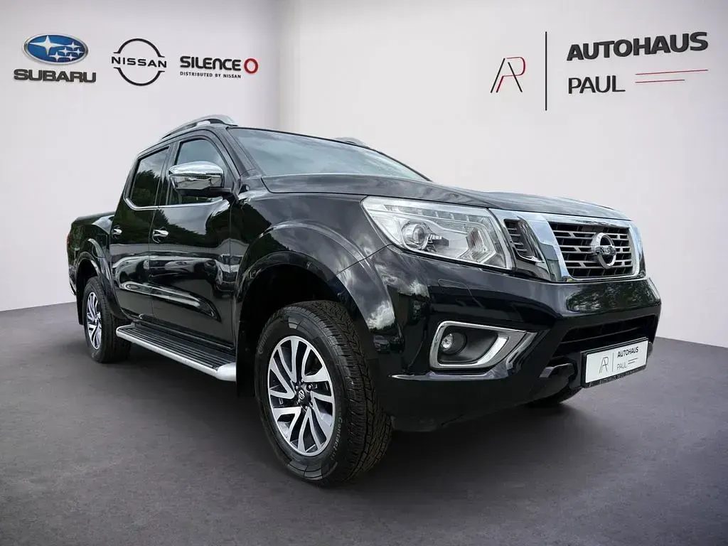 Gebraucht Nissan Navara 360º 190 PS (139 kW) 2017 Schwarz Pickup