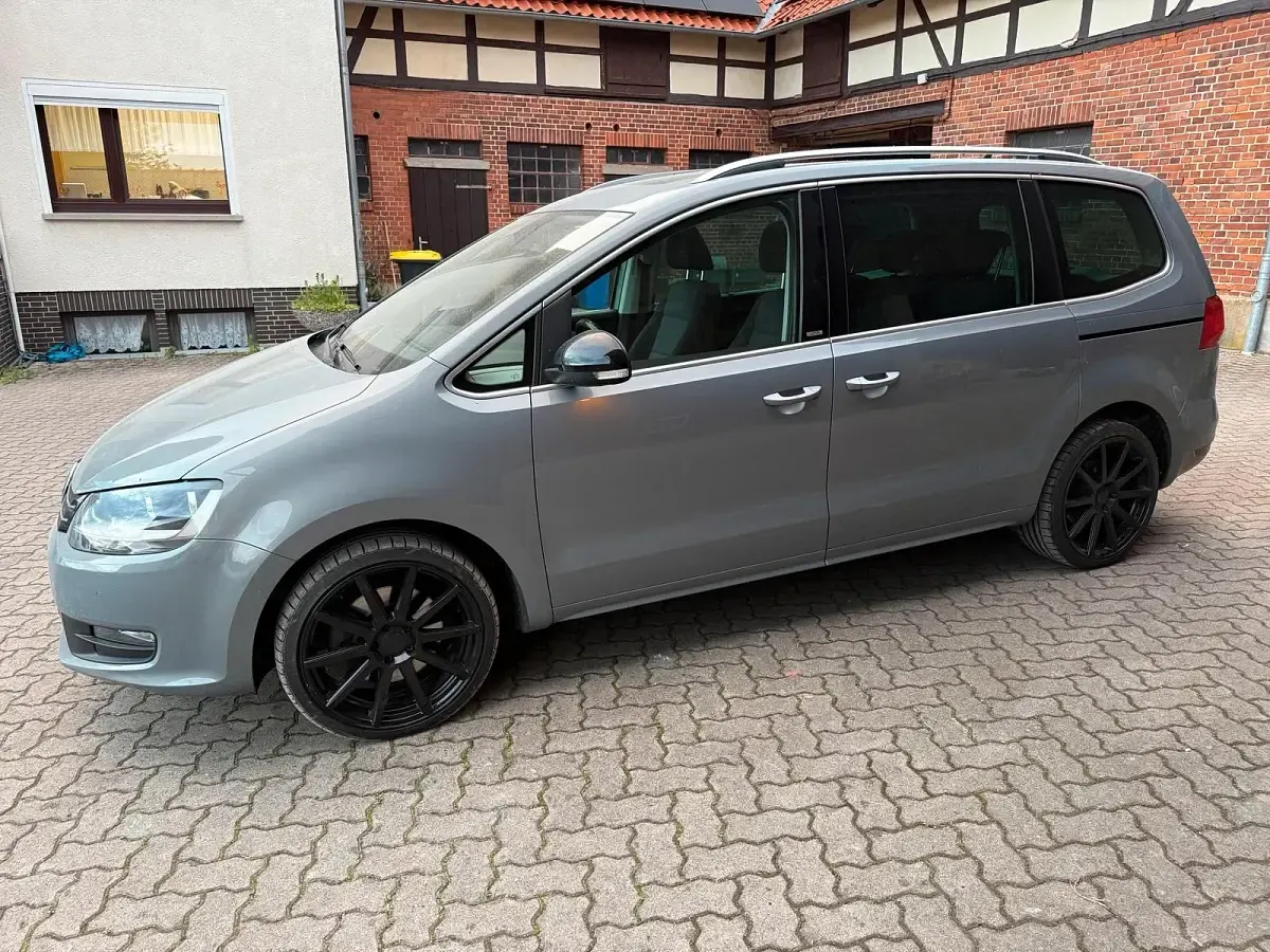 Gebraucht VW Sharan 170 PS (125 kW) 2011 Blau Van / Kleinbus