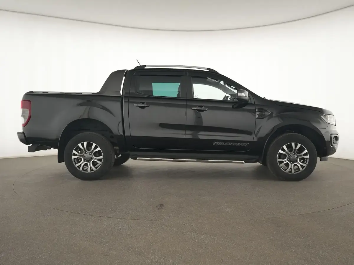 Gebraucht Ford Ranger Wildtrack 212 PS (155 kW) 2023 Obsidian schwarz Pickup