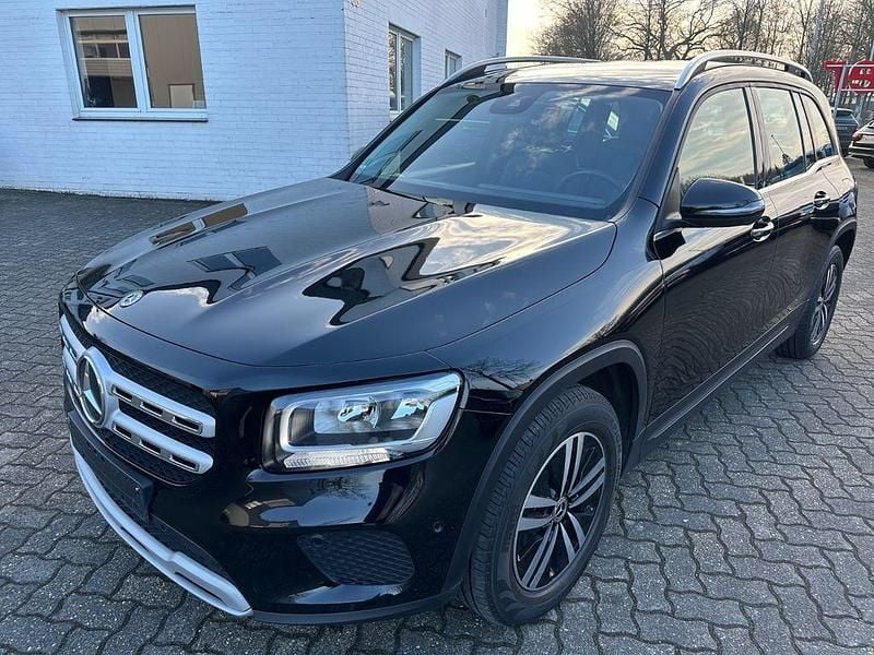Schwarz Gebraucht 2022 Mercedes GLB200 Style SUV | 22.950 € (Superpreis) - Bild 1/4